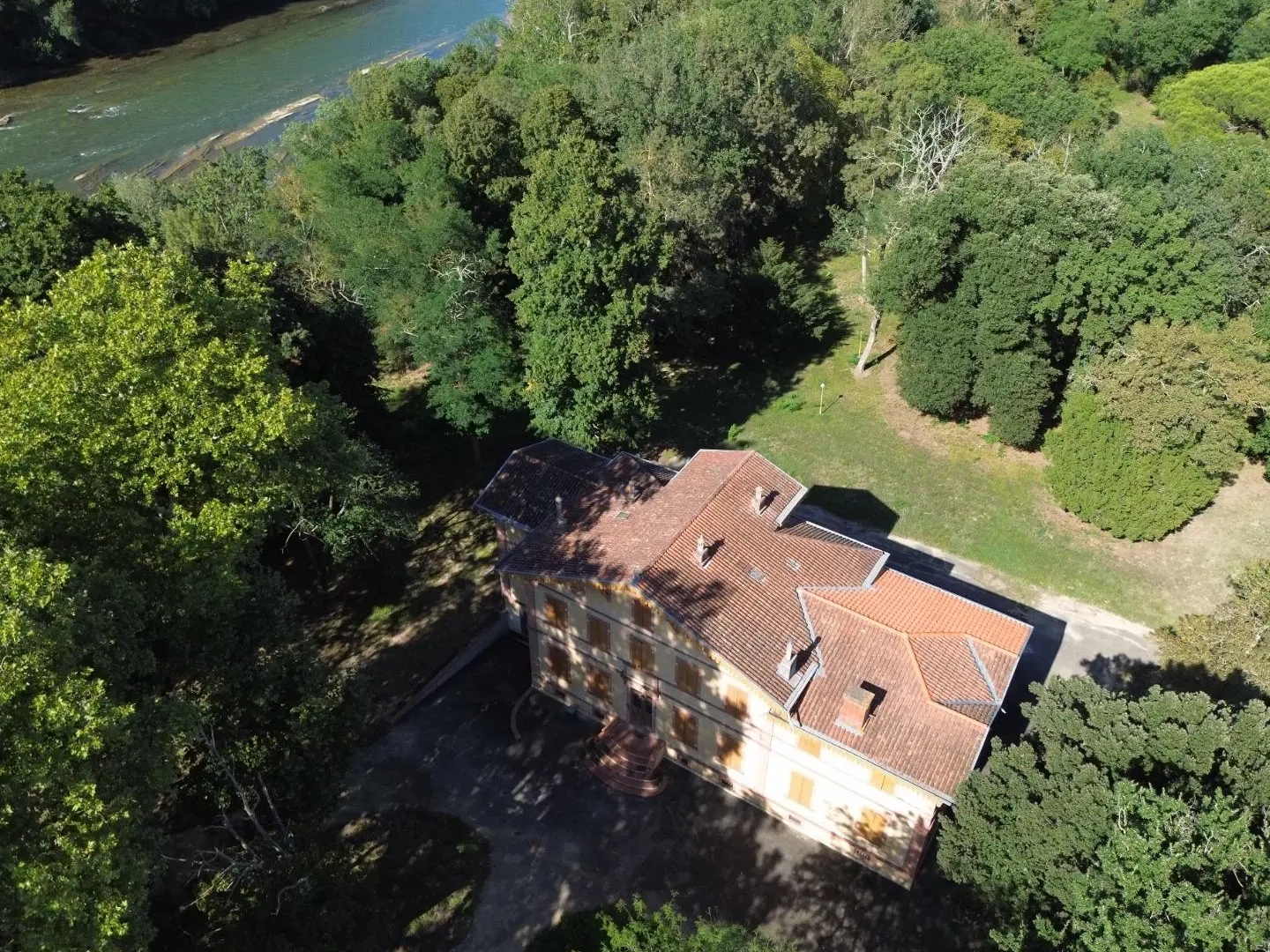 Maison à vendre - 16 pièces - 525m2 - Pinsaguel (31120)