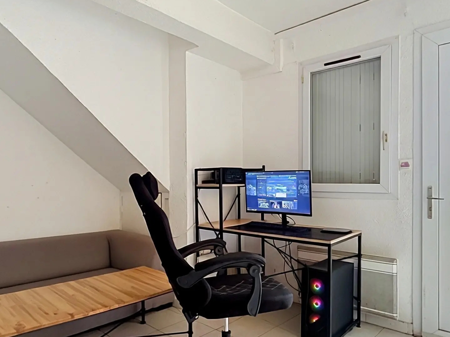 Immeuble à vendre - 135m2 - Nîmes (30000)