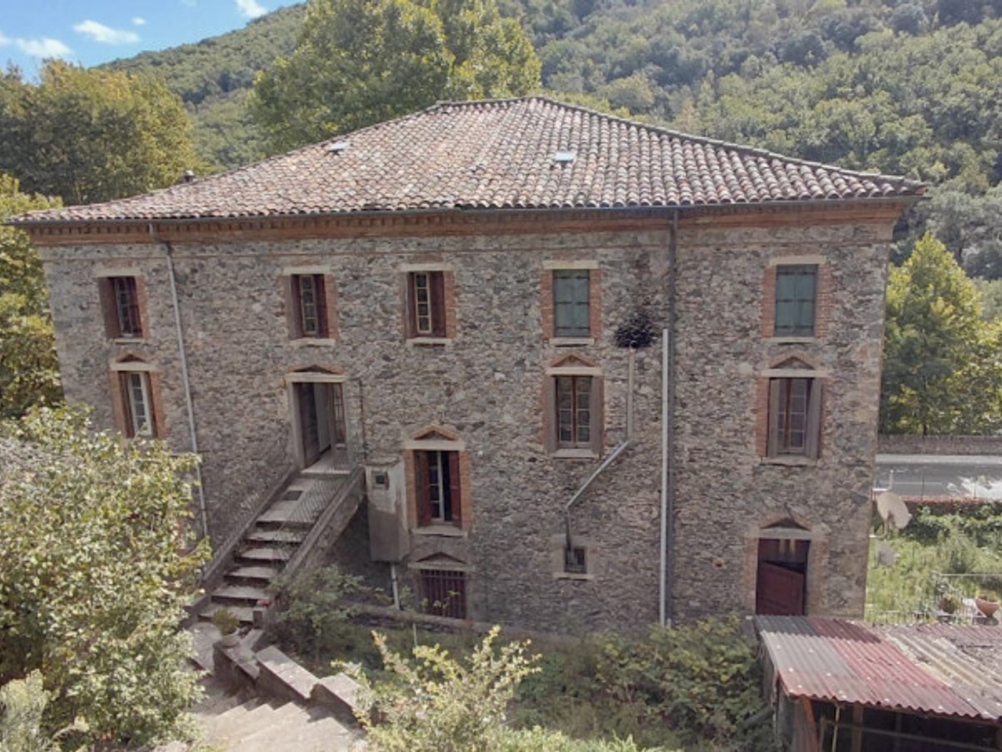 Maison à vendre - 15 pièces - 494m2 - Sumène (30440)