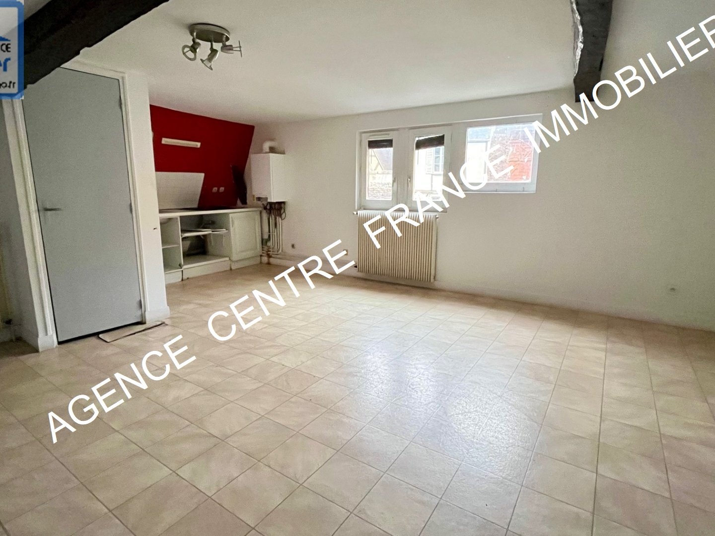 Appartement à vendre - 2 pièces - 41m2 - Bourges (18000)