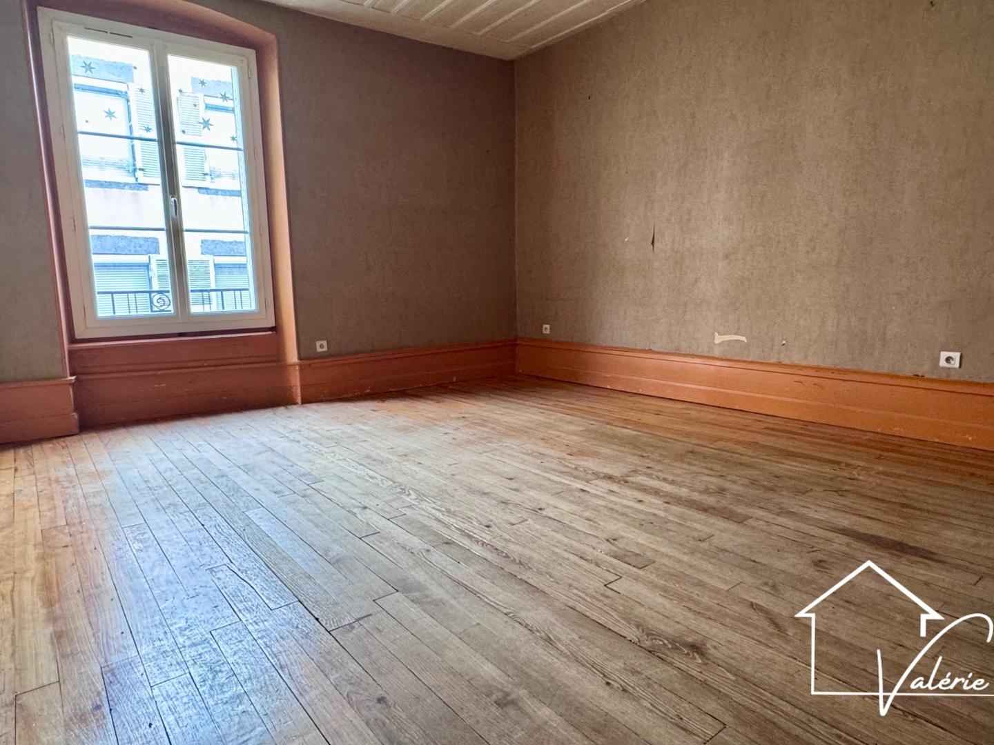 Immeuble à vendre - 118m2 - Brioude (43100)