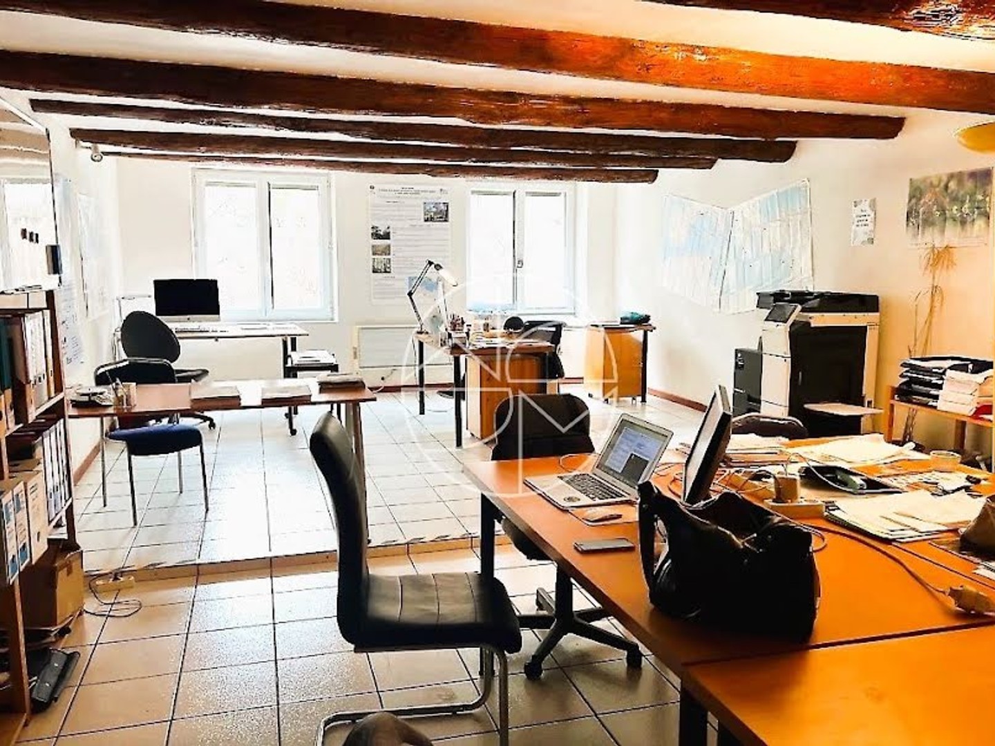 Bureaux 2 pièces 87 m²