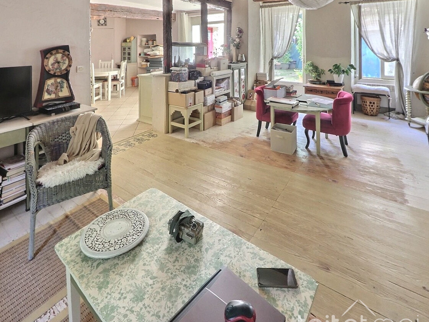 A VENDRE ENSEMBLE IMMOBILIER A VILLIERS-LE-BACLE - 180 m²