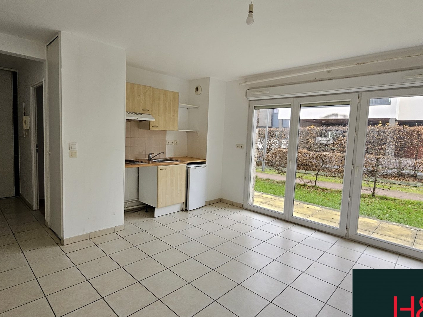 Appartement à vendre - 1 pièce - 31m2 - Douvres-La-Délivr... (14440)