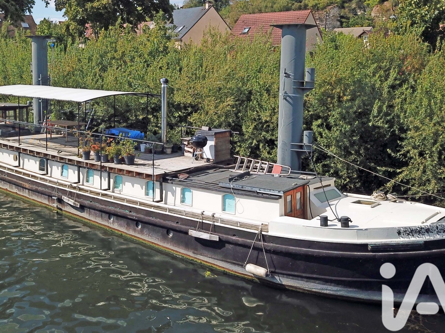 Péniche 4 pièces 70 m²