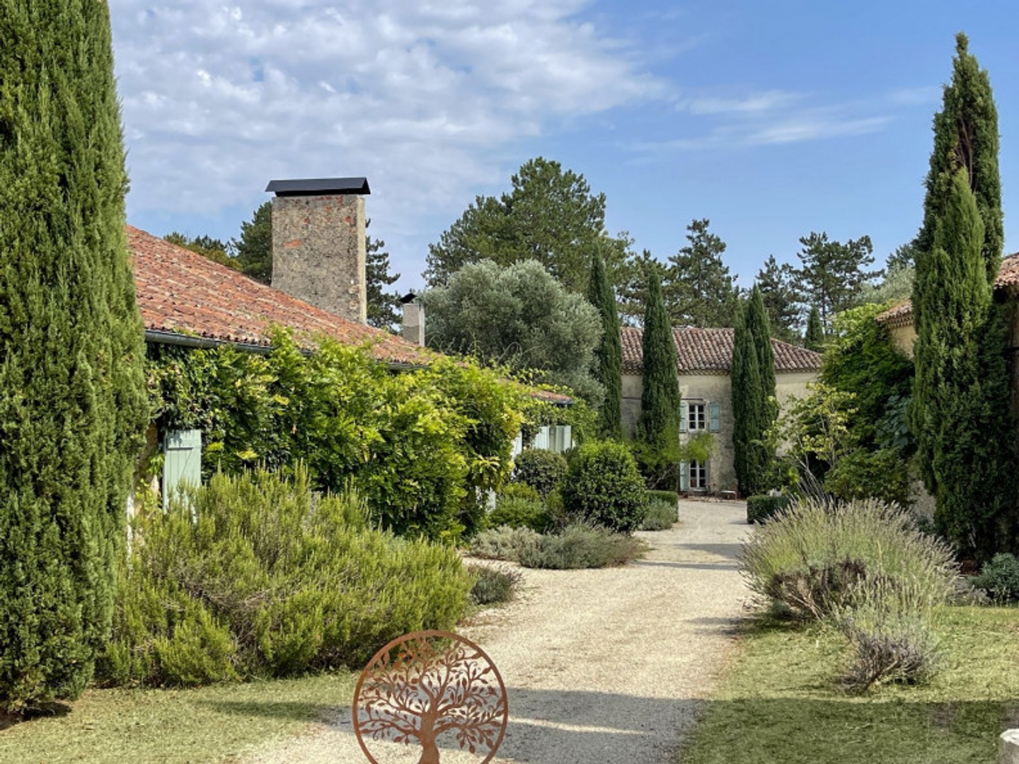 Maison 14 pièces 669 m²