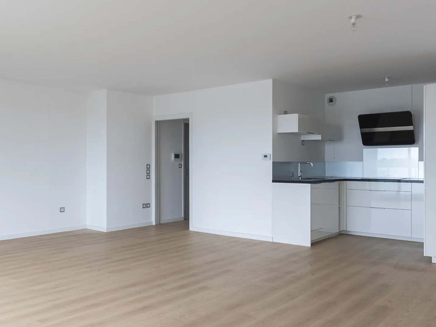 Parking / garage / box à vendre - 111m2 - Roncq (59223)