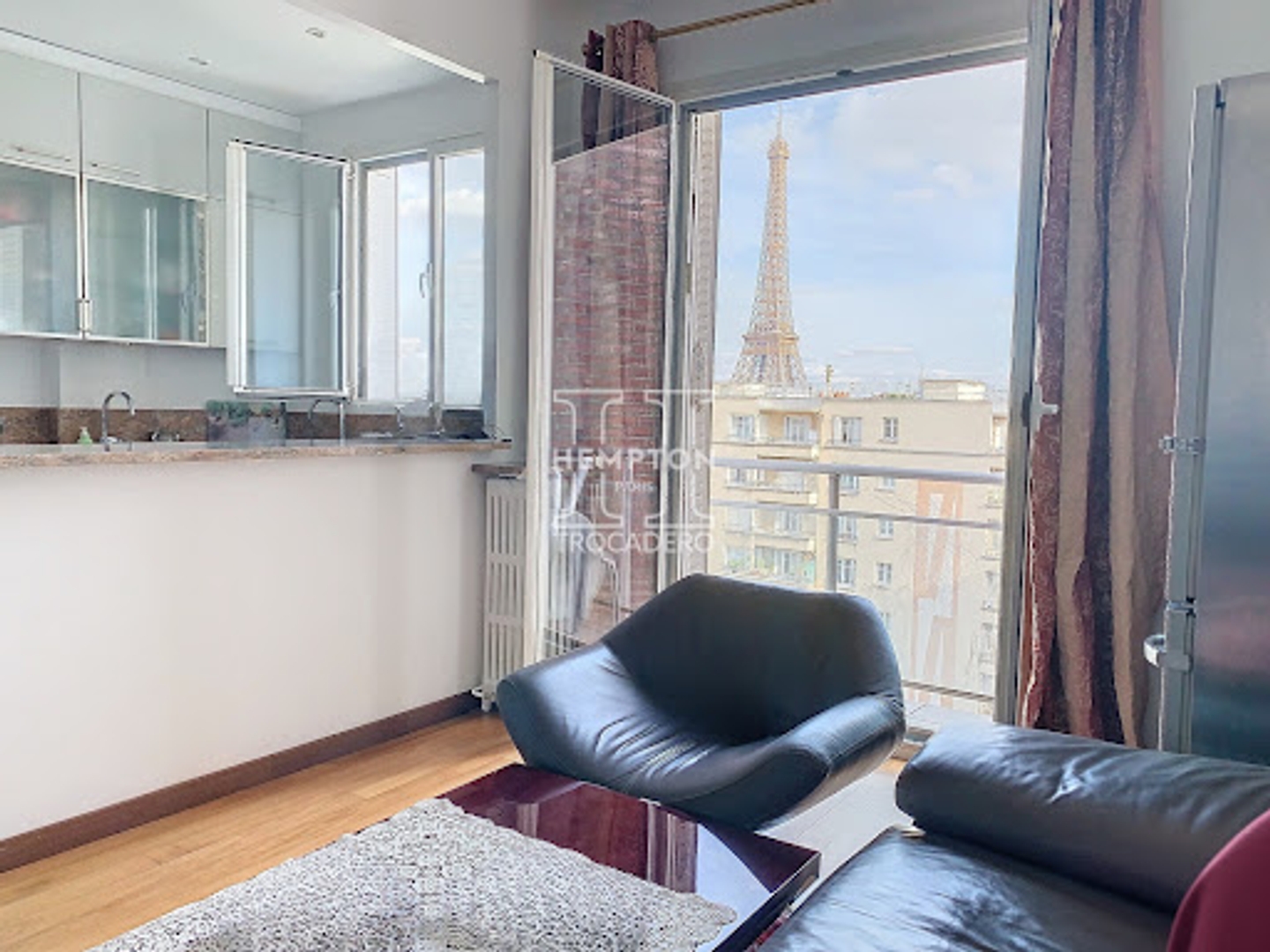 Appartement à vendre - 2 pièces - 65m2 - Paris 16e (75016)