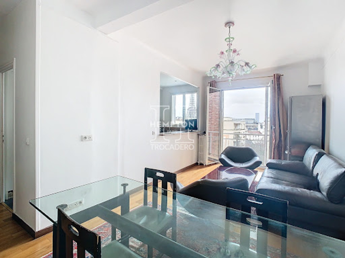 Appartement à vendre - 2 pièces - 65m2 - Paris 16e (75016)
