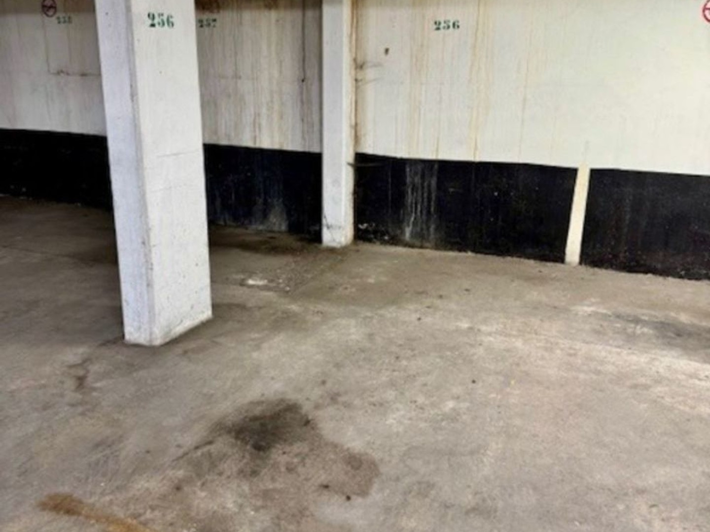 - 75013 PARIS - METRO GLACIERE - BD AUGUSTE BLANQUI - EMPLACEMENT PARKING -