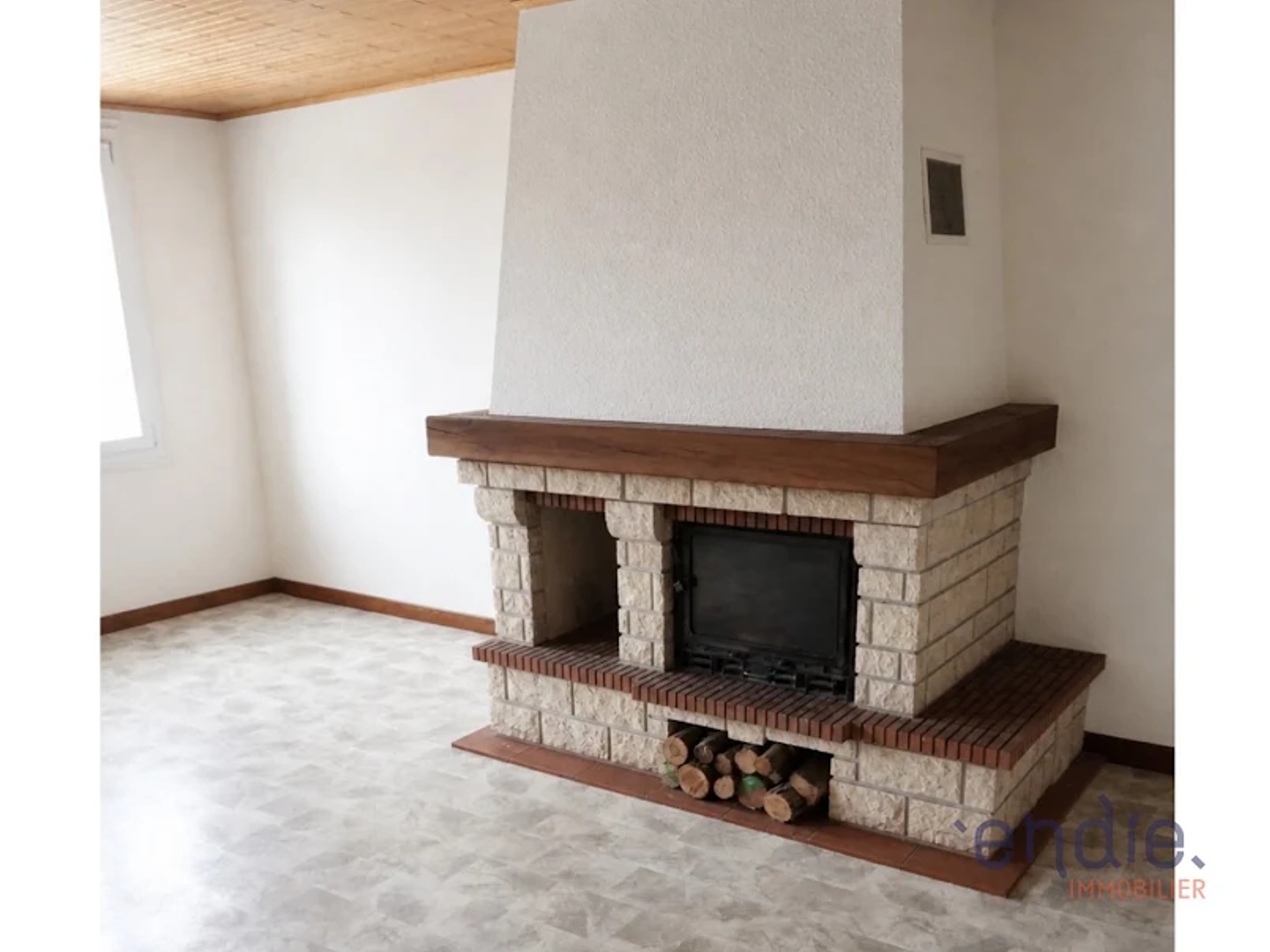 Appartement à vendre - 4 pièces - 130m2 - Salins-Les-Bains (39110)