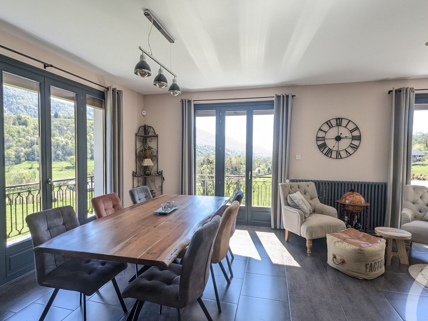 Maison 5 pièces 156 m²