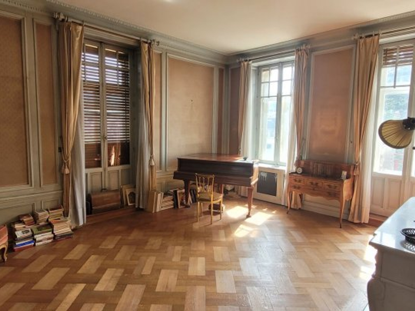 Appartement à vendre - 5 pièces - 209m2 - Remiremont (88200)