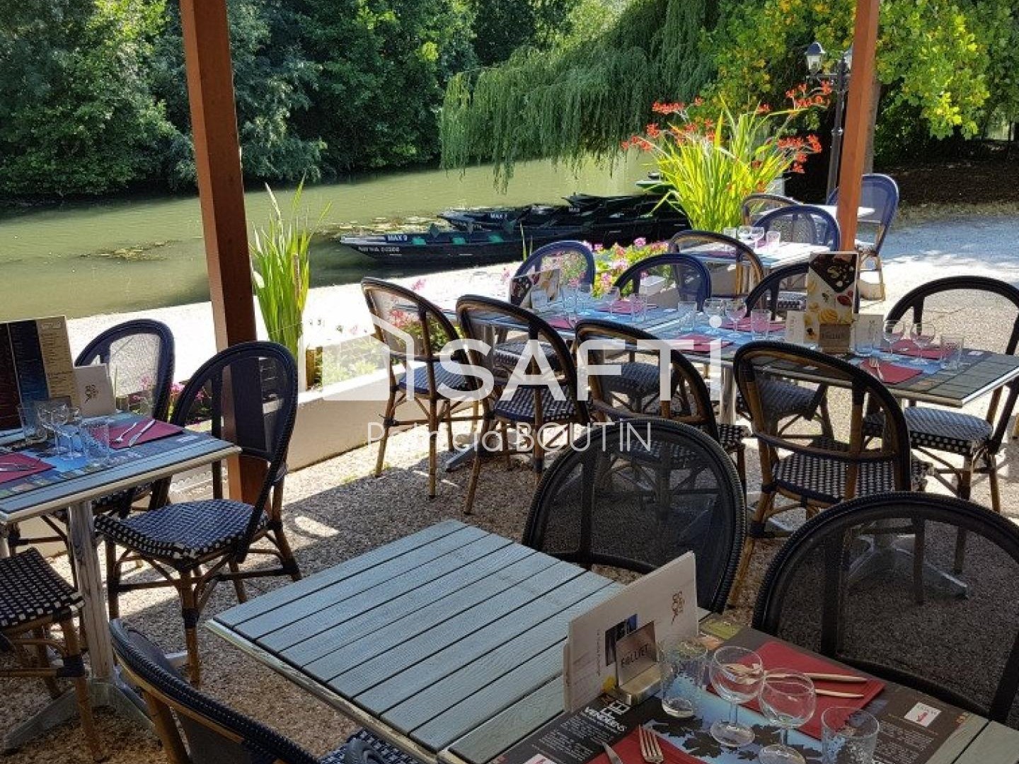 Hôtel restaurant + fonds de commerce aux portes de Niort !