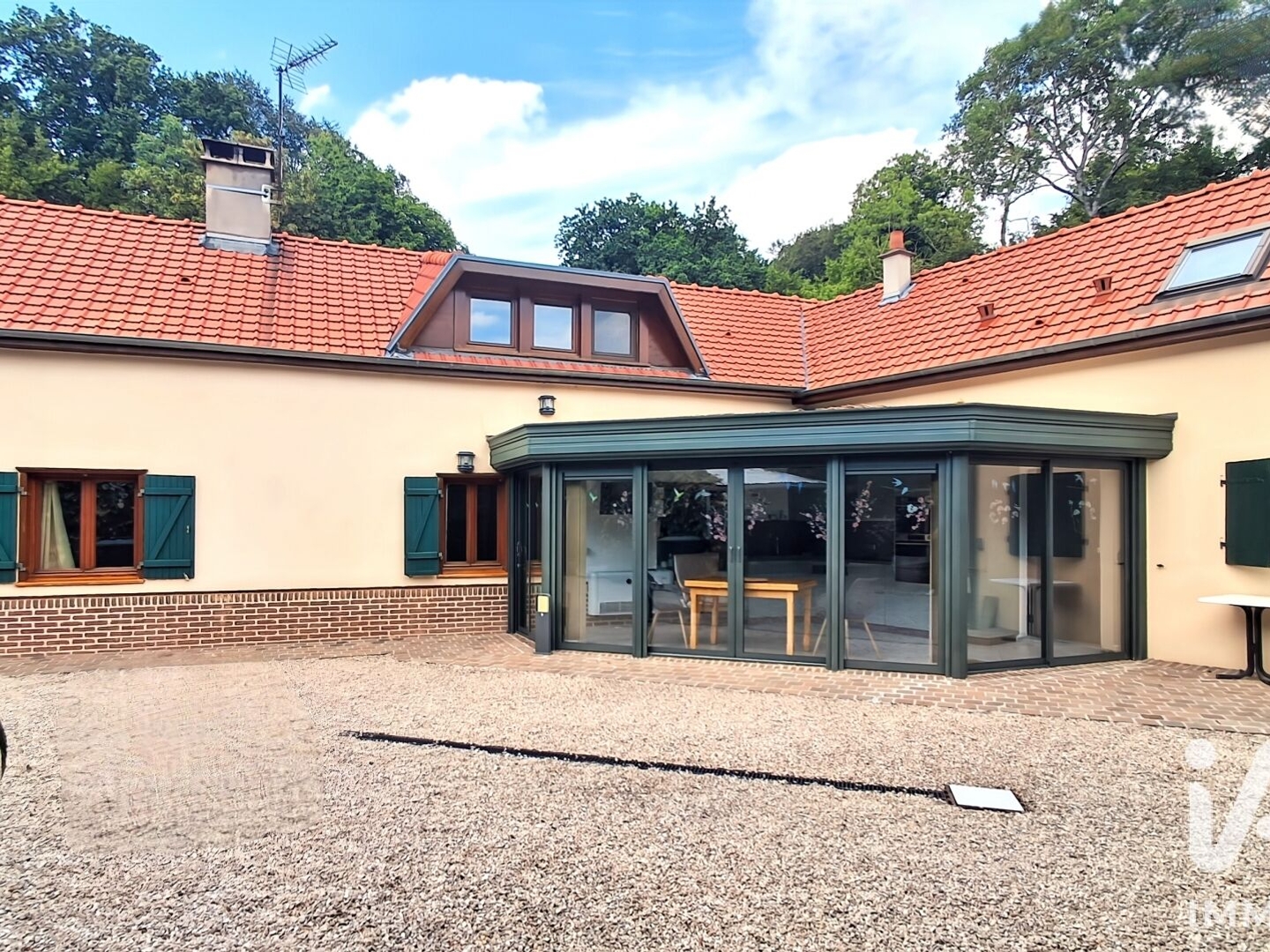 Maison à vendre - 7 pièces - 234m2 - Poix-De-Picardie (80290)