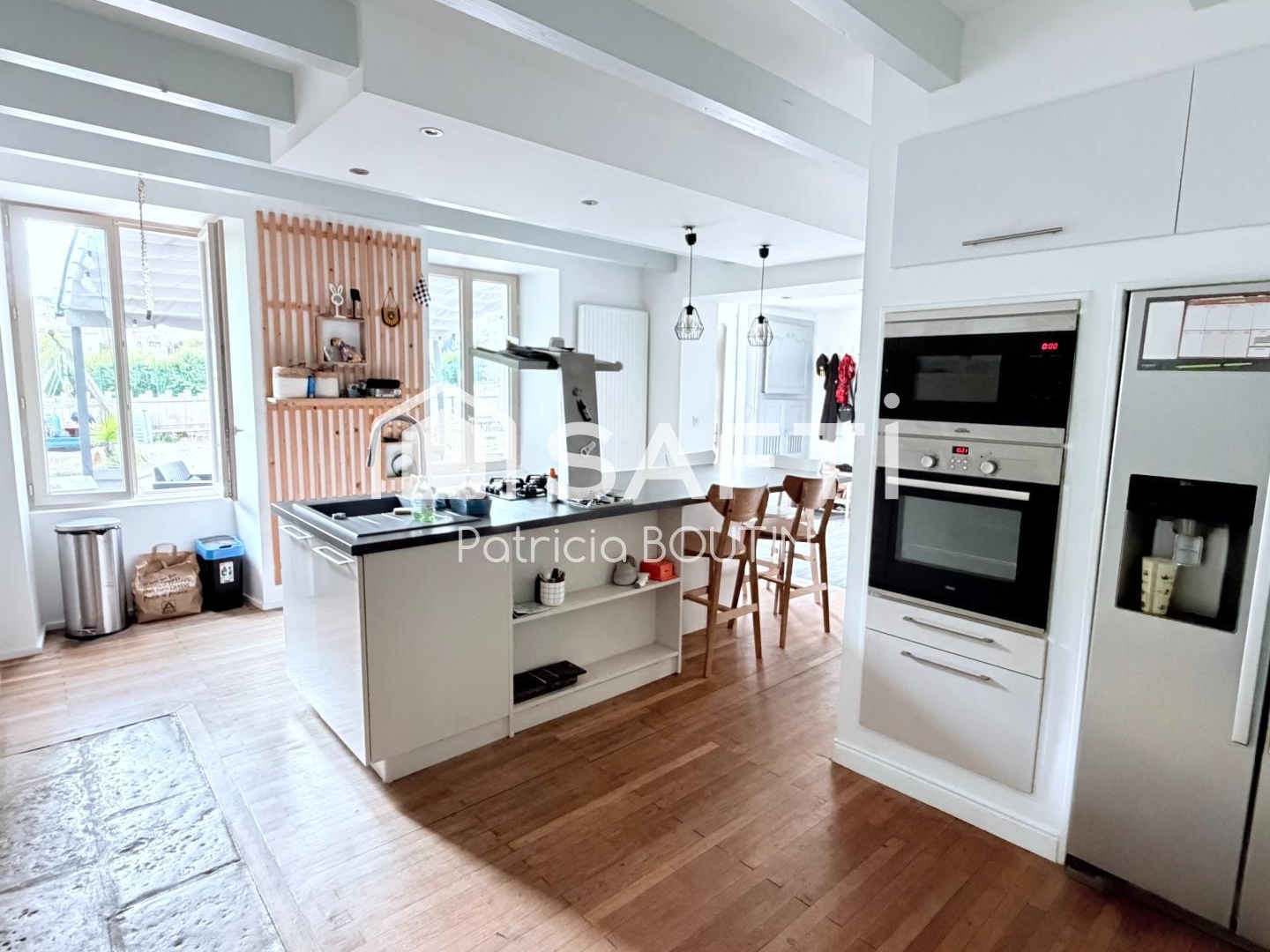 PAVILLON 4 CHAMBRES DONT UNE SUITE PARENTALE, BUREAU, A VERRINES SOUS CELLES !