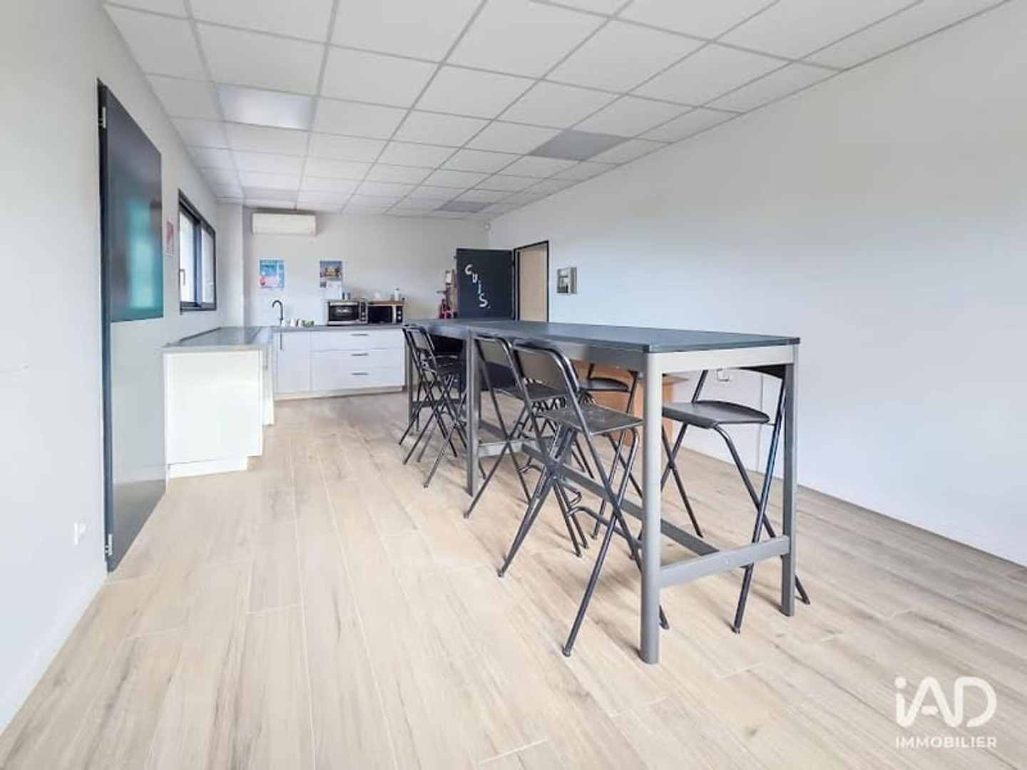 Bureaux 1320 m²
