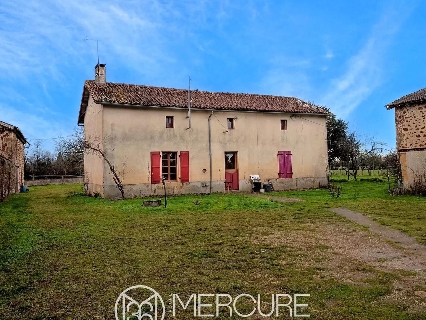Maison à vendre - 4 pièces - 133m2 - Availles-Limouzine (86460)