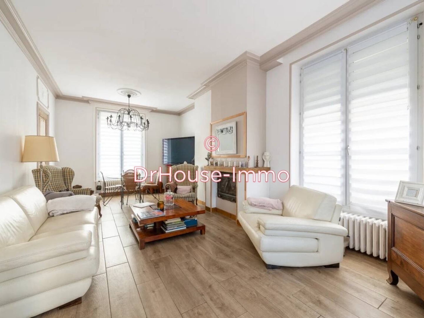 Maison 8 pièces 220 m²
