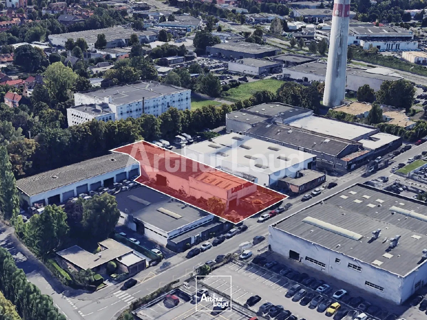 Entrepôt à vendre à Villeneuve d'Ascq avec large accès de plain pied et terrain