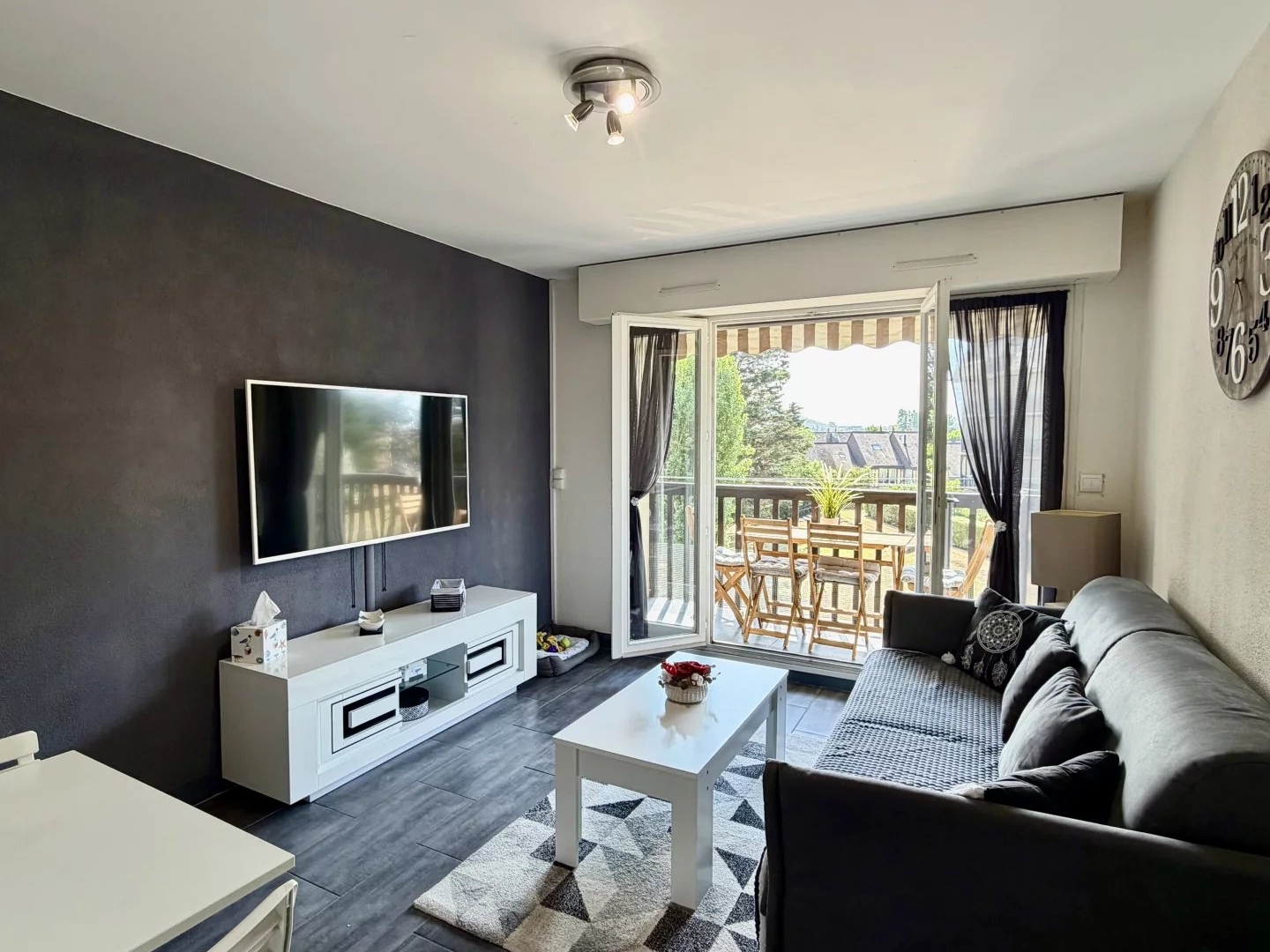Parking / garage / box à vendre - 28m2 - Villers-Sur-Mer (14640)