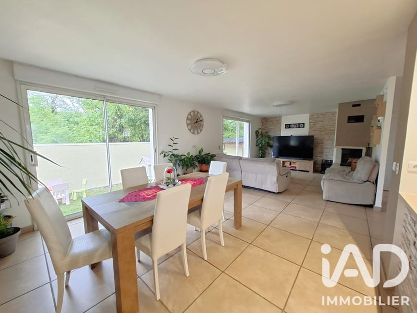 Maison à vendre - 5 pièces - 122m2 - Villenoy (77124)