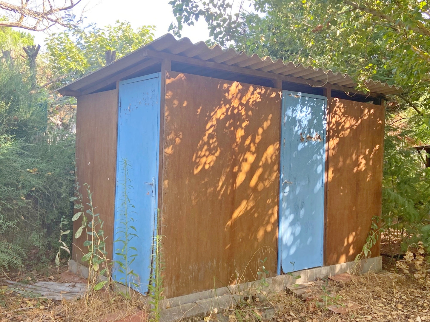 VIAS PLAGE - TERRAIN DE LOISIRS + MOBIL HOME + BLOC SANITAIR