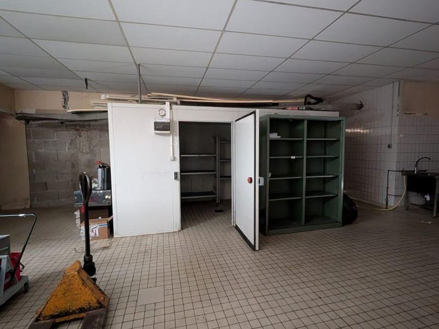 Immeuble à vendre - 450m2 - Le Grand-Lucé (72150)