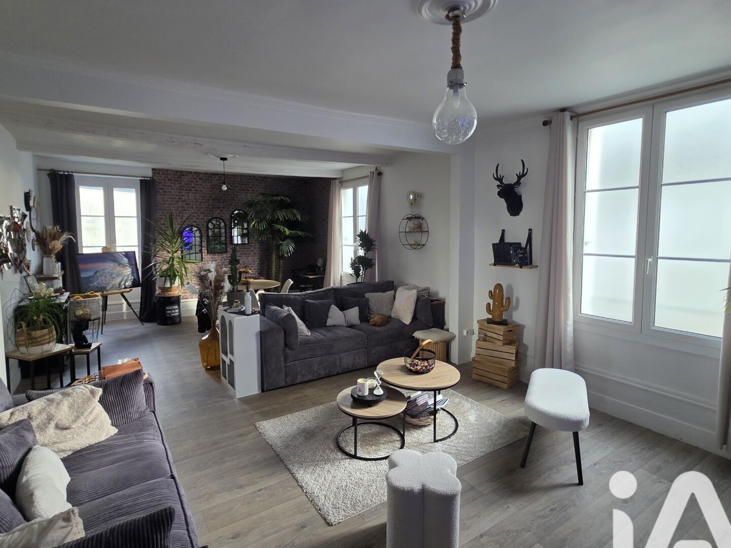 Maison à vendre - 6 pièces - 167m2 - Montval-Sur-Loir (72500)