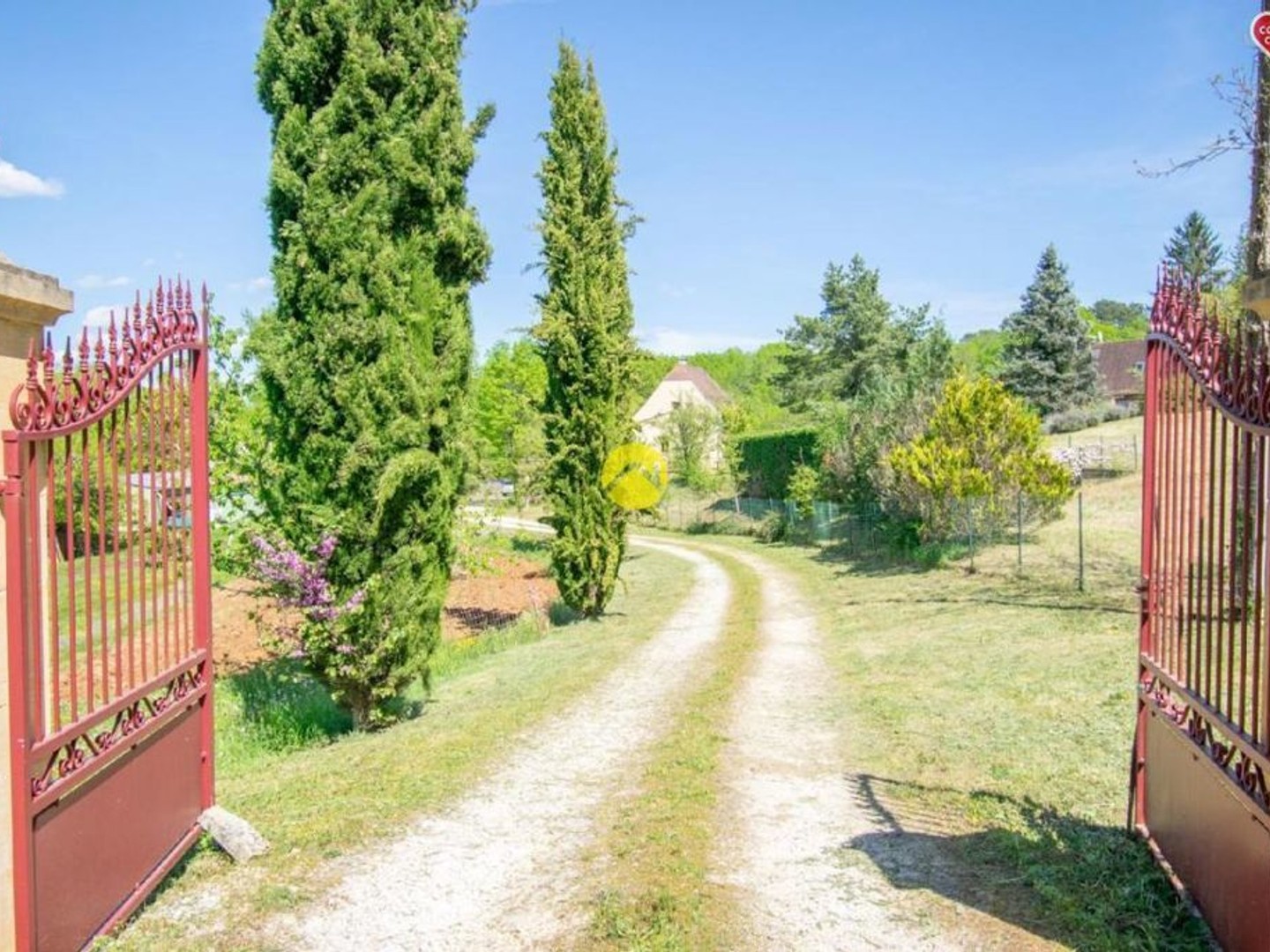 Maison à vendre - 9 pièces - 215m2 - Meyrals (24220)