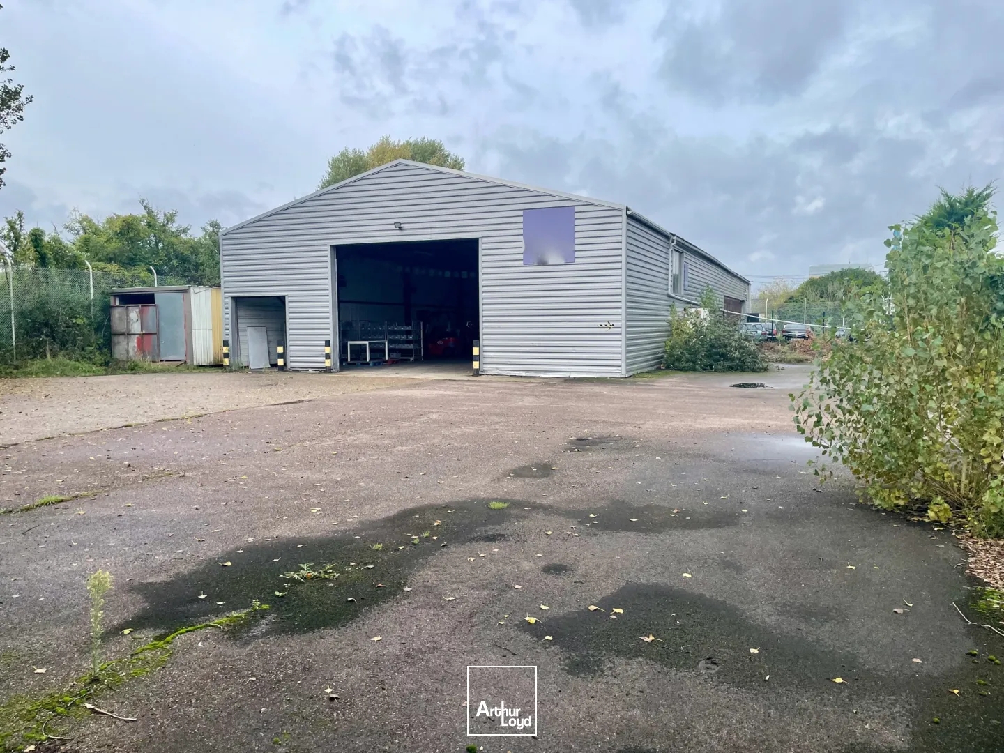 Locaux d'activité à vendre à GAILLON 27600