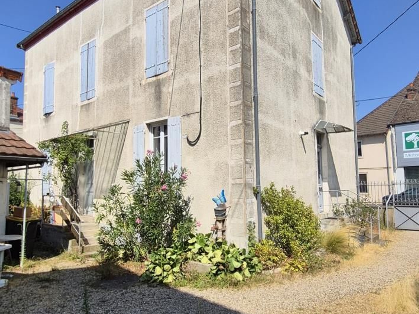 Maison à vendre - 8 pièces - 178m2 - Louhans (71500)