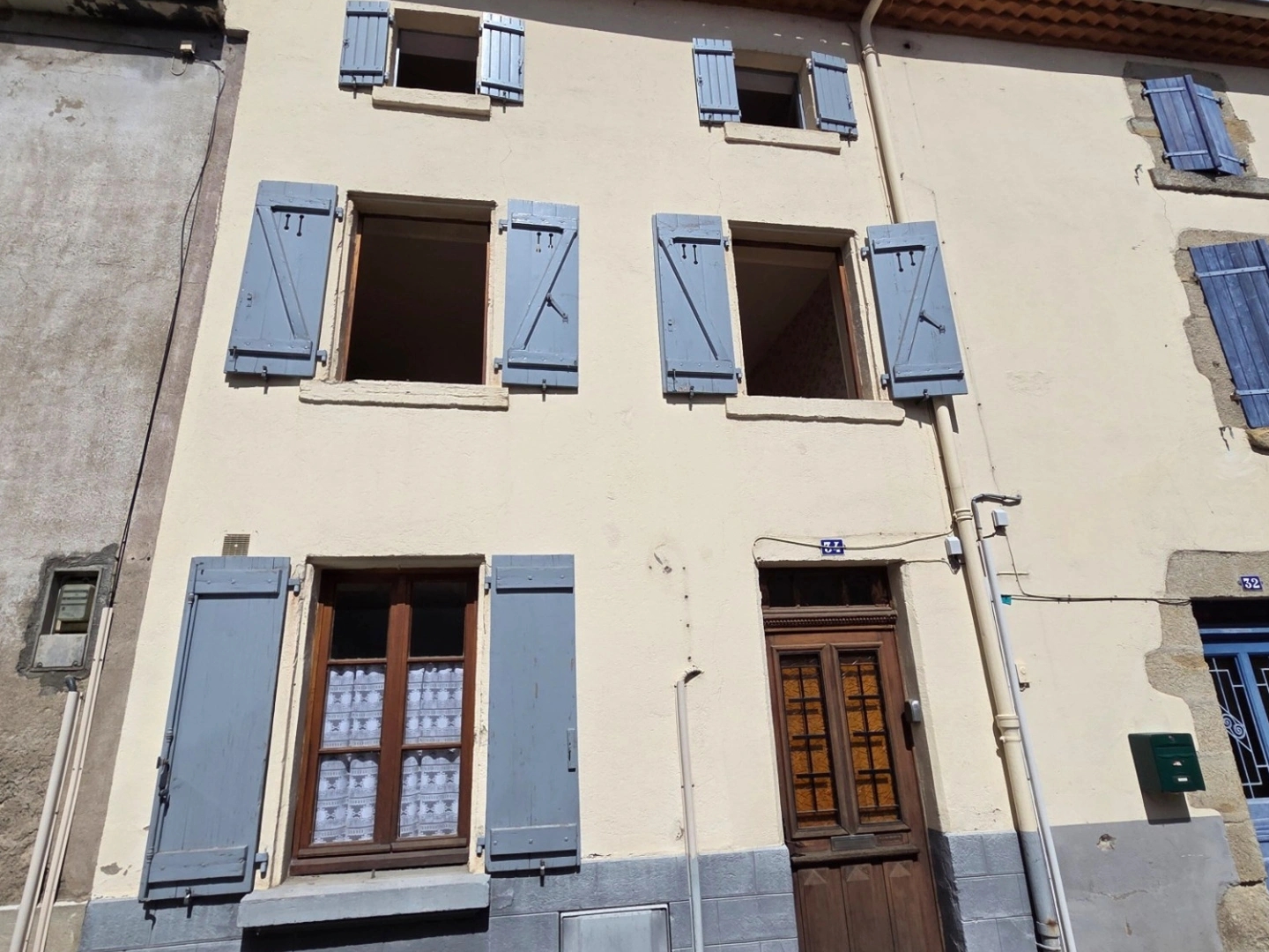 EXCLUSIVITE / Maison de ville avec jardin / 63160 Billom