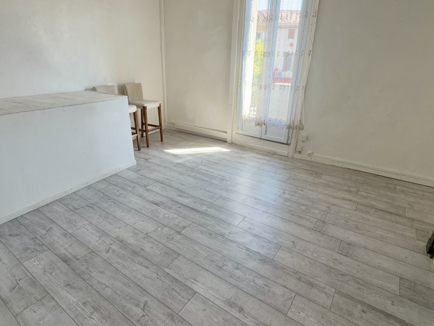 ALIGNANT-DU-vent, Appartement de 100m2 en bon état.