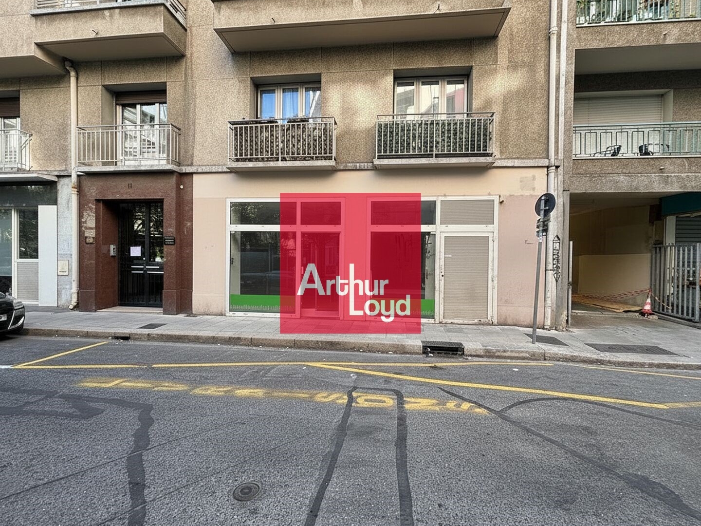 Local professionnel 63 m²