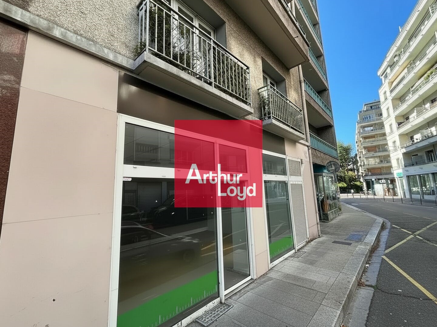Locaux à vendre - 63m2 - Grenoble (38000)