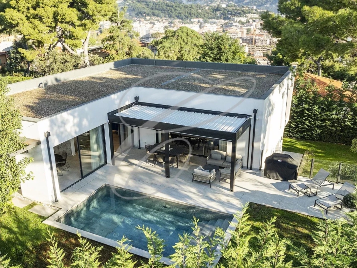 Maison à vendre - 6 pièces - 330m2 - Roquebrune-Cap-Ma... (06190)