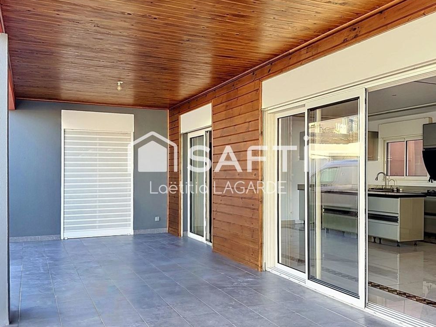 Maison à vendre - 4 pièces - 113m2 - Saint-Pierre (97432)