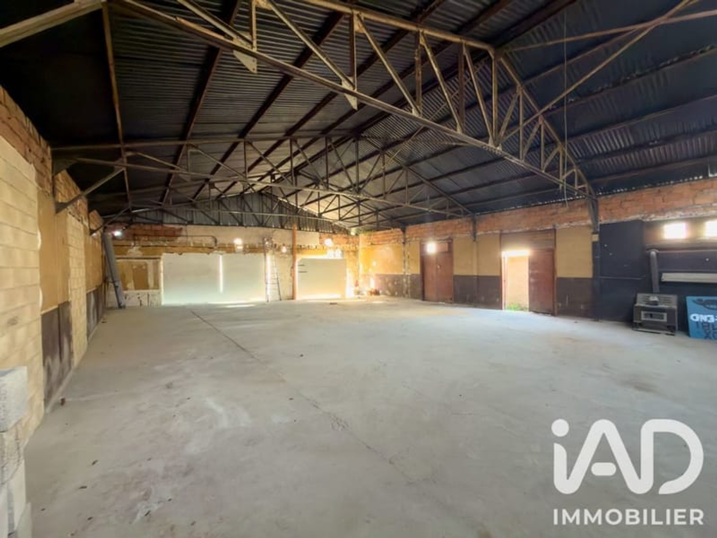 Appartement à vendre - 1 pièce - 361m2 - Épernay (51200)
