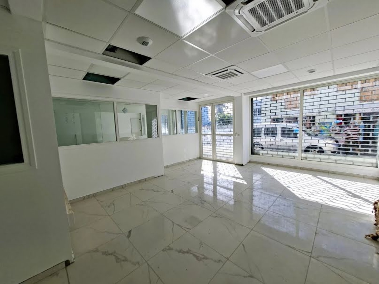 Bureaux 330 m²