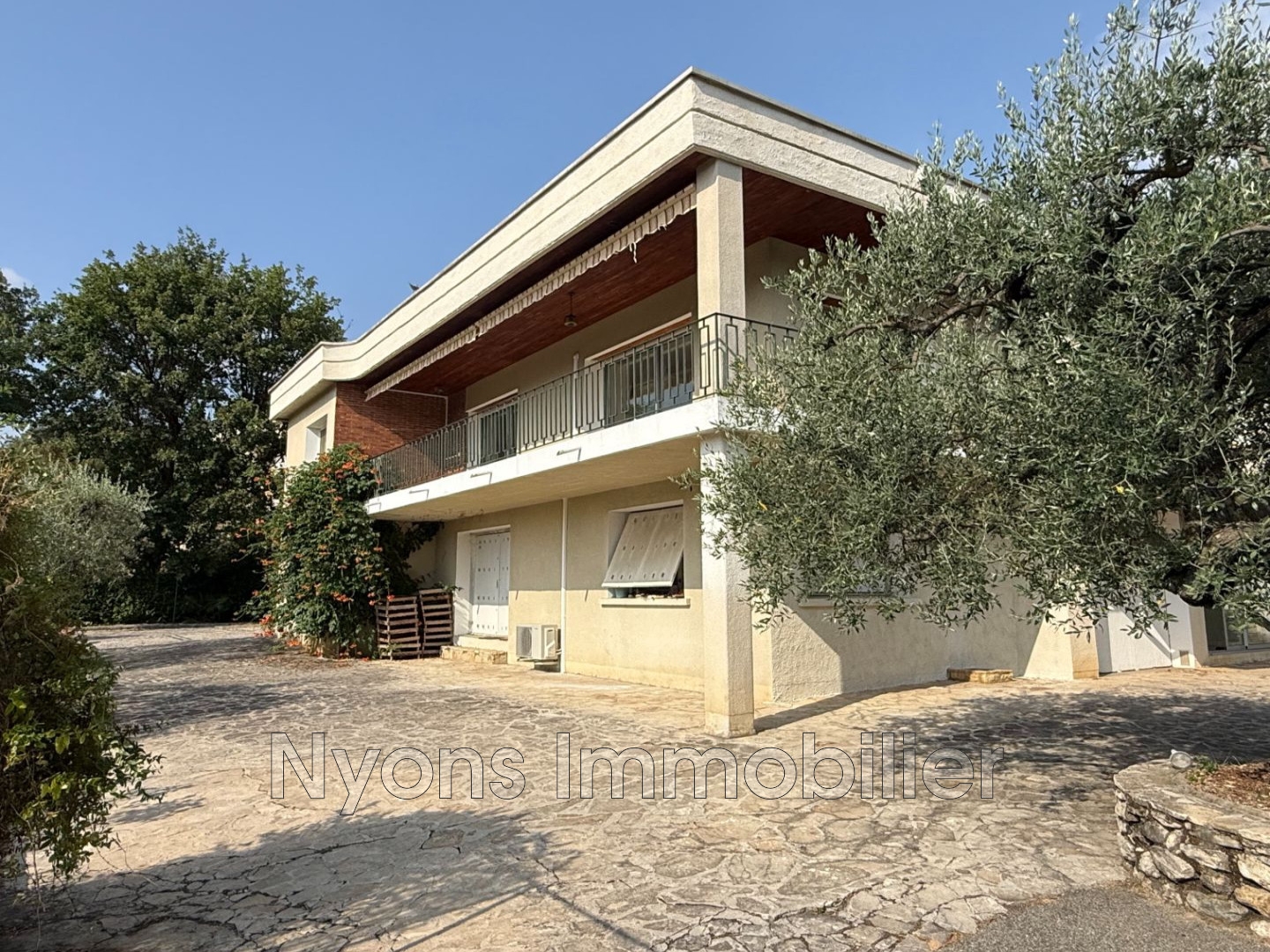 Maison à vendre - 130m2 - Nyons (26110)