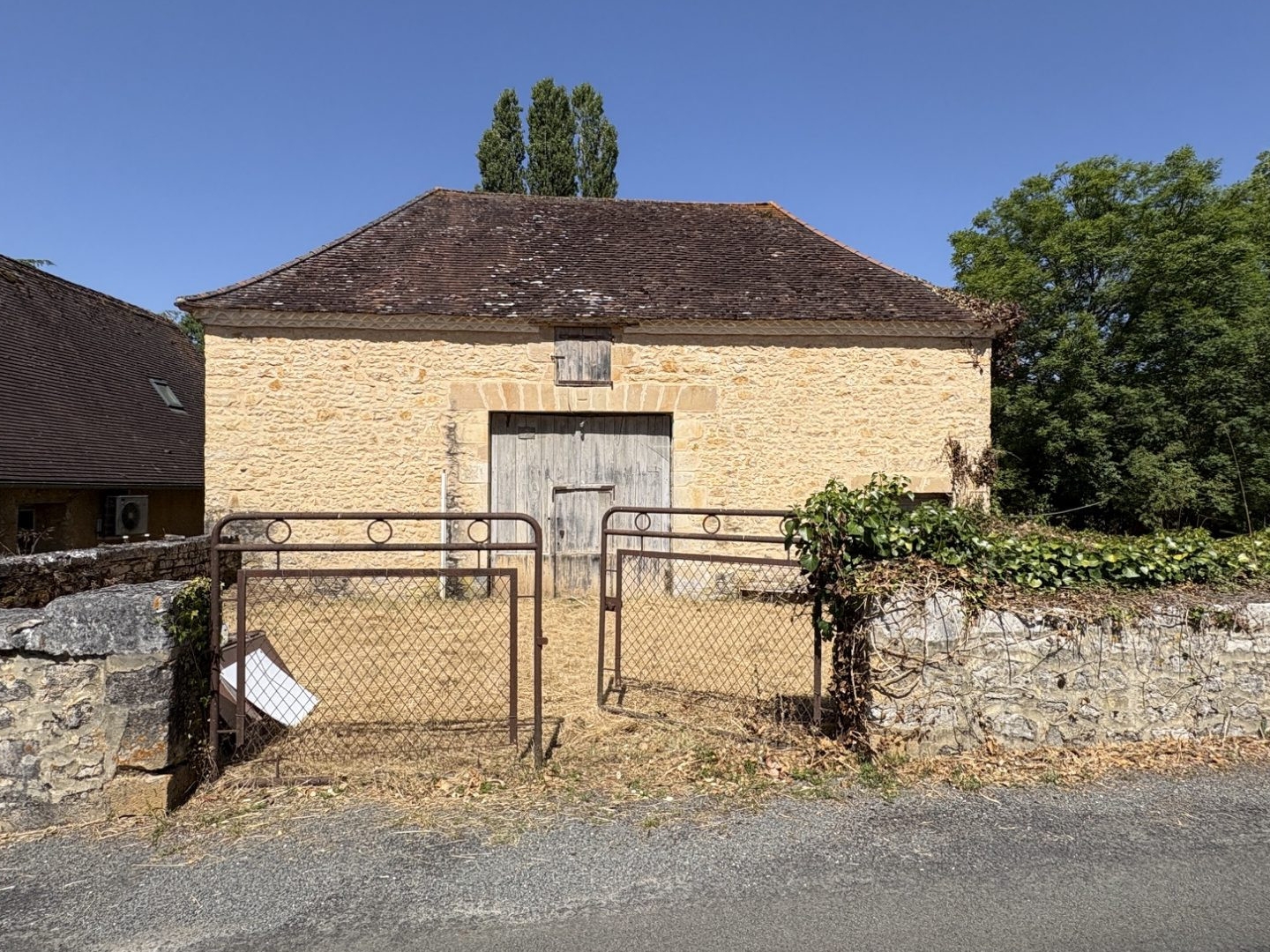 Maison 1 pièce 150 m²