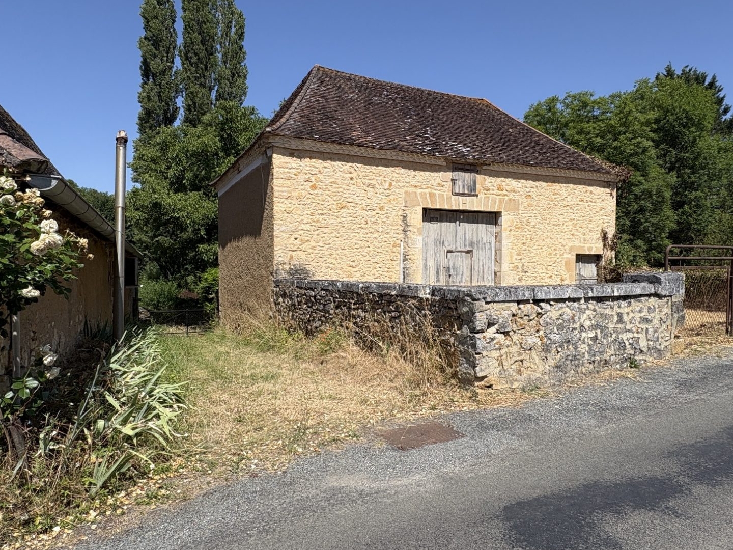 Maison à vendre - 1 pièce - 150m2 - Saint-Germain-Des... (24160)