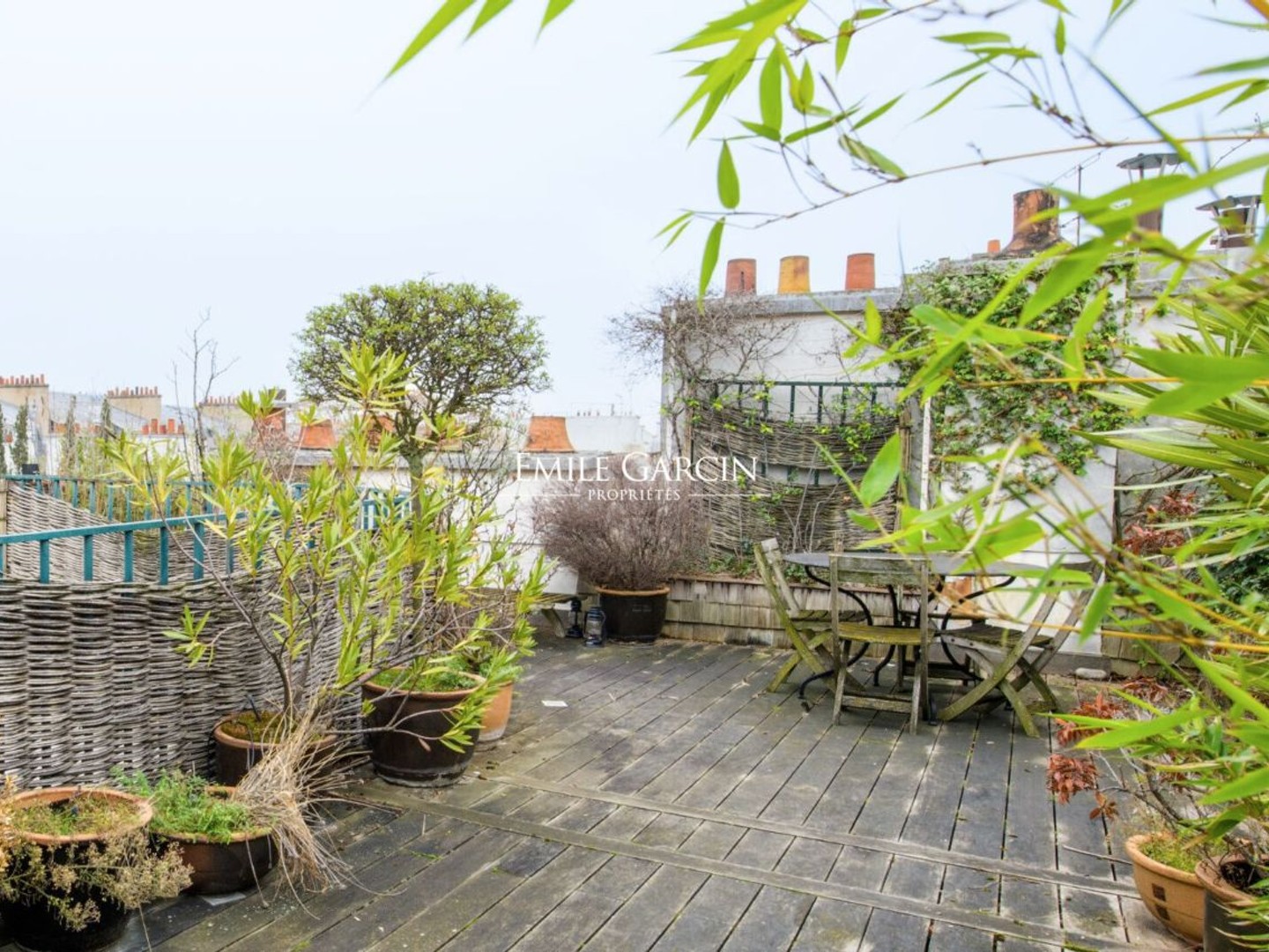 A vendre - appartement - 99 m² - Paris - 75007 - Saint Germain des Prés - Terrasse