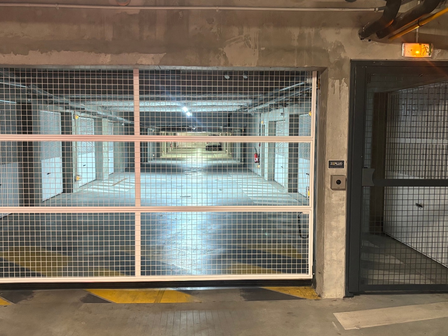Parking / garage / box à vendre - 13m2 - Annecy (74600)
