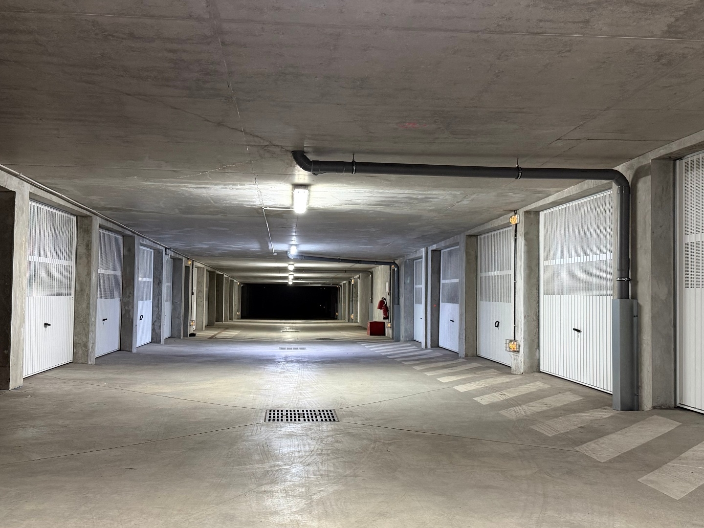 Parking / garage / box à vendre - 13m2 - Annecy (74600)