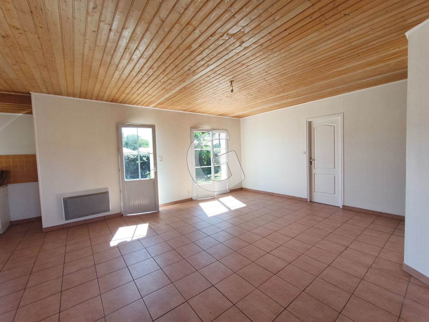 Maison à vendre - 3 pièces - 70m2 - Saint-Avaugourd-D... (85540)