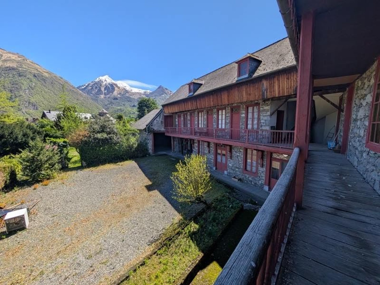 Maison 18 pièces 358 m²