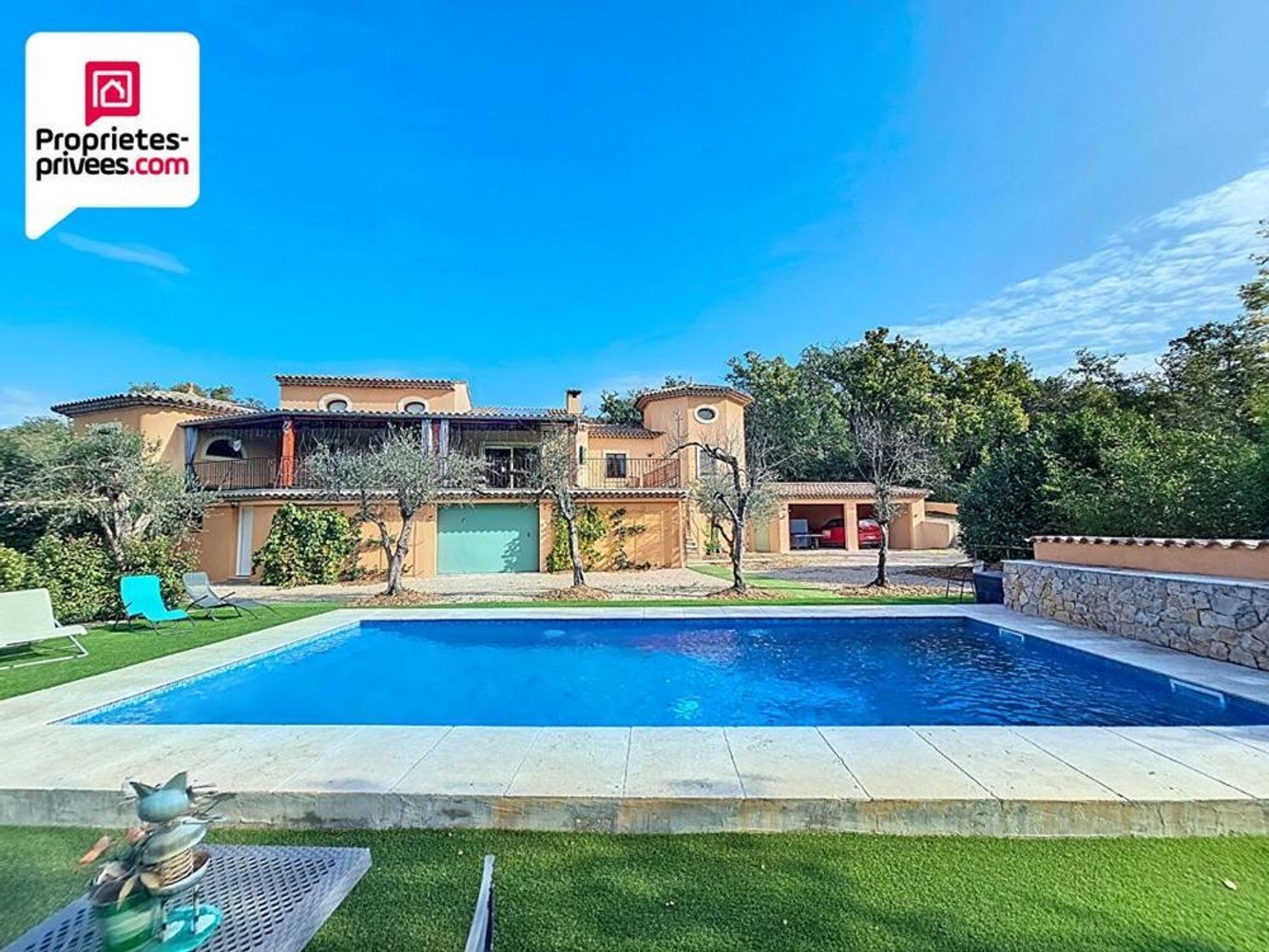 Maison à vendre - 9 pièces - 249m2 - Saint-Cézaire-Sur... (06530)
