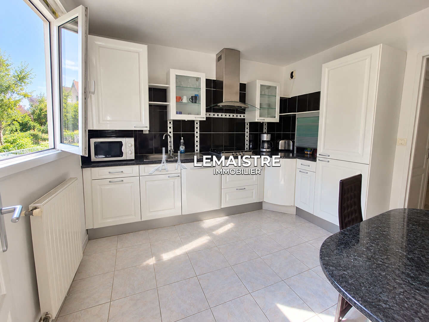 Appartement à vendre - 4 pièces - 98m2 - Sainte-Adresse (76310)